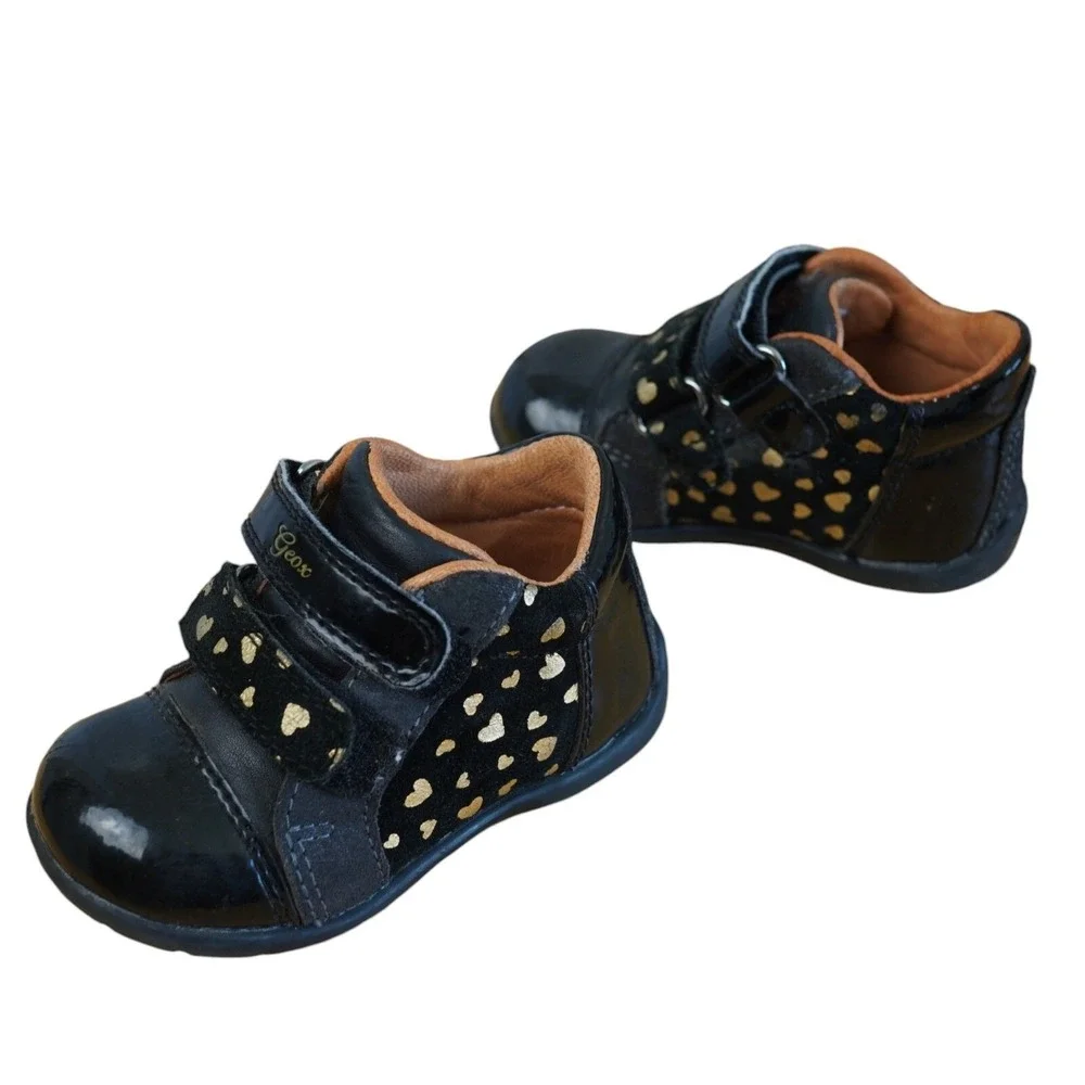 Geox Respira Toddler‎ Girls Black Patent Leather & Suede Shoes Size 4.5 S Heart